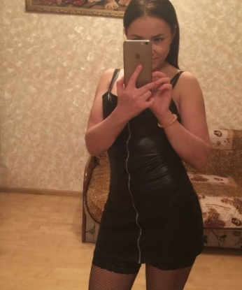 В моих объятиях ты найдешь незабываемый опыт и полное удовлетворение. У меня есть все, чтобы сделать твои фантазии яркими и незабываемыми.
Я готова предложить тебе широкий выбор зажигательных услуг, доступных только для тебя. Мои нежные руки и умелый язычок сведут тебя с ума. А глубокий минет и дикий секс приведут тебя к оргазму, о котором ты только мечтал.
Фотографии, которые ты видишь, полностью соответствуют реальности. Все отзывы, оставленные моими предыдущими клиентами, подтверждают мою неземную красоту и безупречные навыки.
Живу в самом сердце Москвы и могу пригласить тебя к себе в гости. Моя уютная квартира полна атмосферы страсти и желания. Если ты предпочитаешь, я могу приехать к тебе в отель. Я всегда дорожу конфиденциальностью и безопасностью.
Так что не упускай возможность провести незабываемое время со мной. Оставь о себе заявку и ты обретешь счастливый момент в обществе сексуальной богини. Жду тебя, мой дорогой! 💋 Маша
