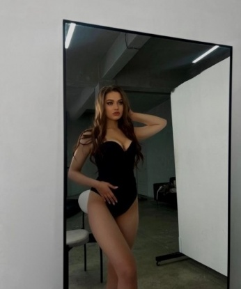 Аня